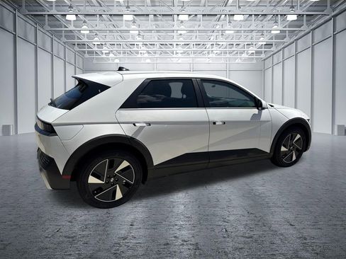 New 2026 Hyundai Ioniq 5 SE RWD image 7