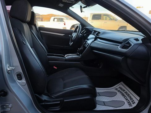 Used 2020 Honda Civic Sport image 32