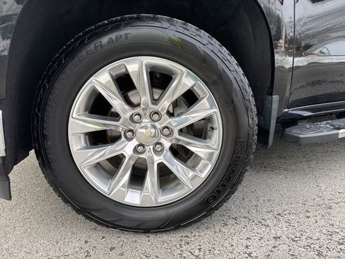 Used 2019 Chevrolet Silverado 1500 LTZ w/ LTZ Premium Package image 11