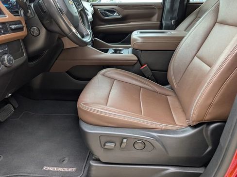 Used 2023 Chevrolet Tahoe High Country AWD/4WD image 17
