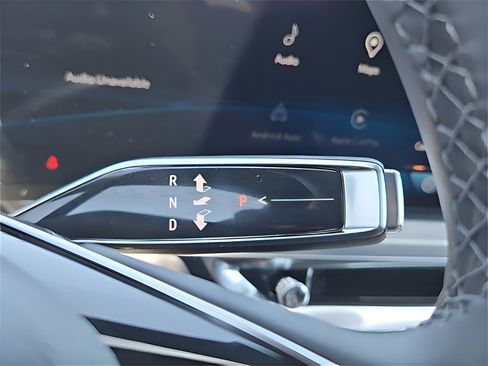 New 2024 Cadillac Lyriq Luxury image 22