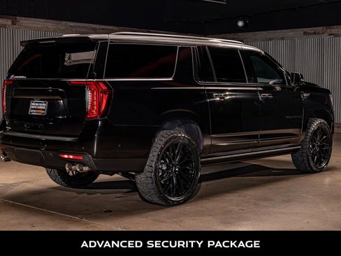 Used 2024 GMC Yukon XL Denali w/ Denali Reserve Package image 10