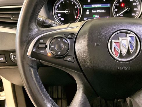 Used 2020 Buick Enclave Premium w/ LPO, Touring Package image 24