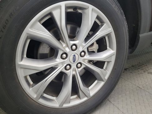 Used 2020 Ford Explorer Limited image 31