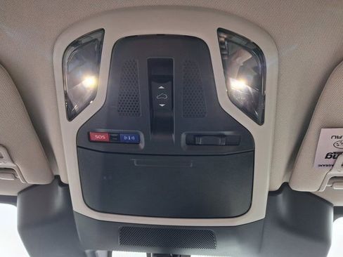 Certified 2025 Subaru Outback Limited image 28