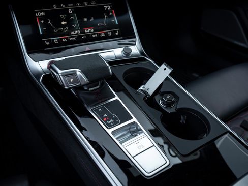 Certified 2024 Audi RS 6 performance AWD/4WD image 51