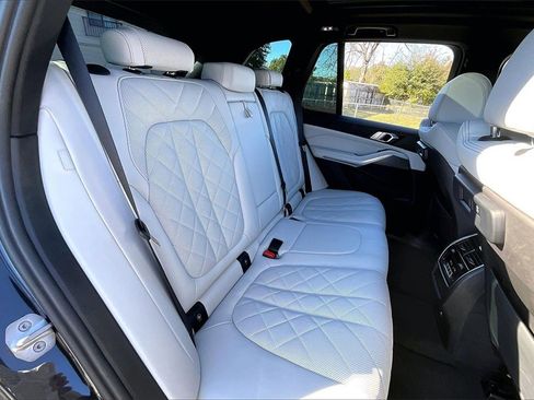 Used 2023 BMW X5 xDrive40i w/ Premium Package image 22