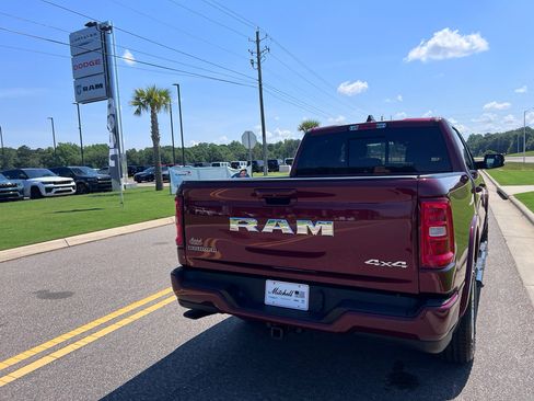 Used 2025 RAM 1500 Big Horn AWD/4WD image 8