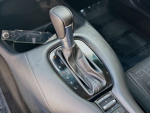 Certified 2023 Honda HR-V LX image 15