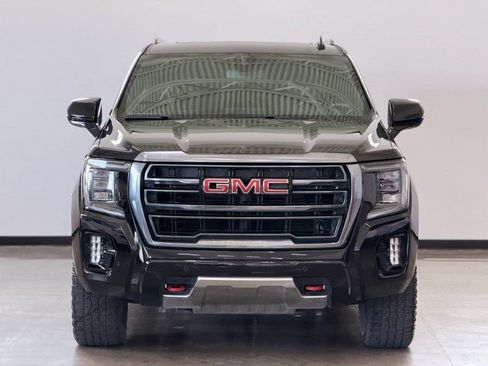 Used 2022 GMC Yukon XL AT4 AWD/4WD image 2