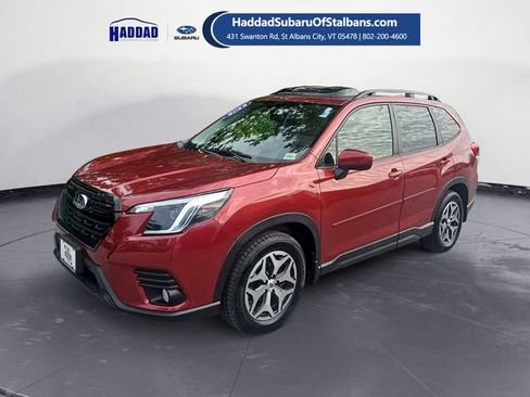 Certified 2023 Subaru Forester Premium AWD/4WD image 1