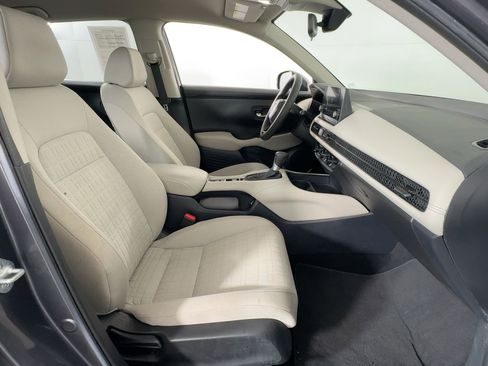 Used 2023 Honda HR-V LX image 29