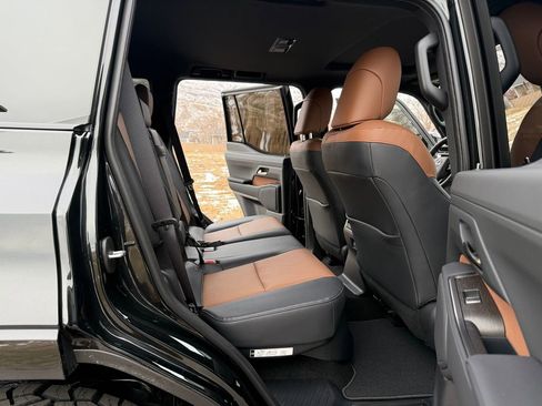 Used 2026 Lexus GX 550 w/ Cold Area Package image 20