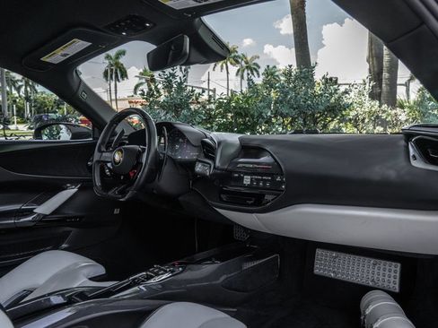 Used 2022 Ferrari SF90 Stradale AWD/4WD image 41