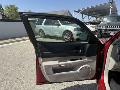 Used 2005 Dodge Magnum SE RWD image 7