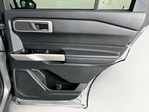 Used 2024 Ford Explorer XLT w/ Equipment Group 202A image 30