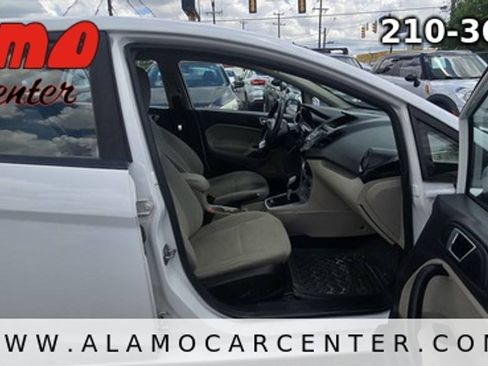 Used 2016 Ford Fiesta SE FWD image 13