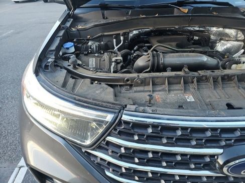 Certified 2020 Ford Explorer XLT w/ Equipment Group 202A image 21