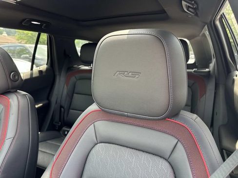New 2026 Chevrolet Equinox RS w/ Convenience Package III FWD image 10