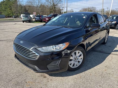 Used 2019 Ford Fusion S FWD image 1