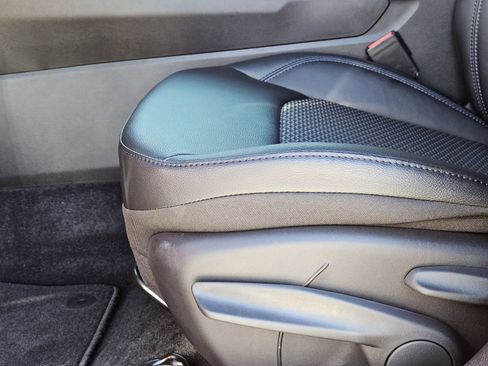 New 2026 Jeep Compass Latitude image 25