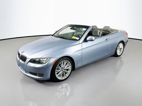 Used 2010 BMW 335i Convertible RWD image 35