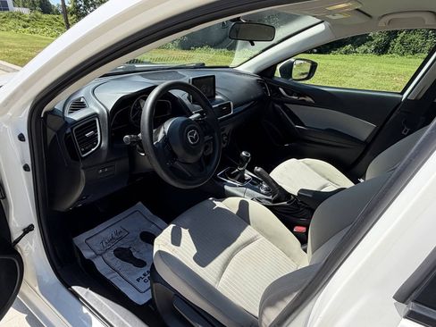 Used 2015 MAZDA MAZDA3 i Sport FWD image 10