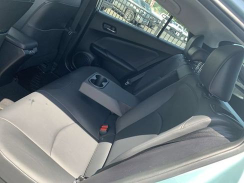 Used 2019 Toyota Prius XLE FWD image 10