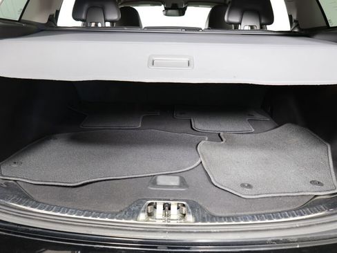 Used 2016 Volvo V60 T5 Cross Country Platinum image 18