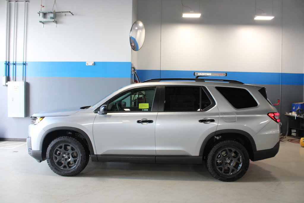 New 2026 Honda Pilot TrailSport image 7