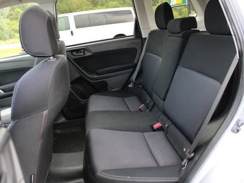 Used 2015 Subaru Forester 2.5i Premium AWD/4WD image 36