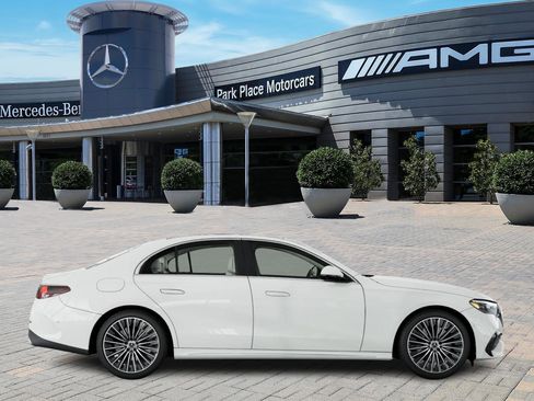 New 2026 Mercedes-Benz E 450 4MATIC Sedan image 2