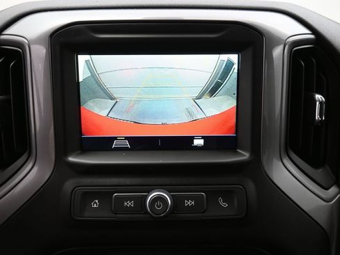 Used 2019 Chevrolet Silverado 1500 Custom Trail Boss w/ Custom Convenience Package image 9