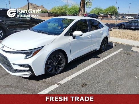 Used 2024 Toyota Corolla SE FWD image 1