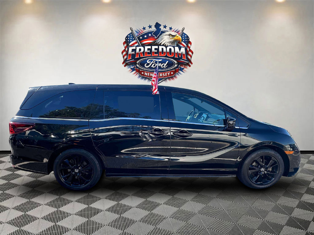 Used 2023 Honda Odyssey Sport image 4