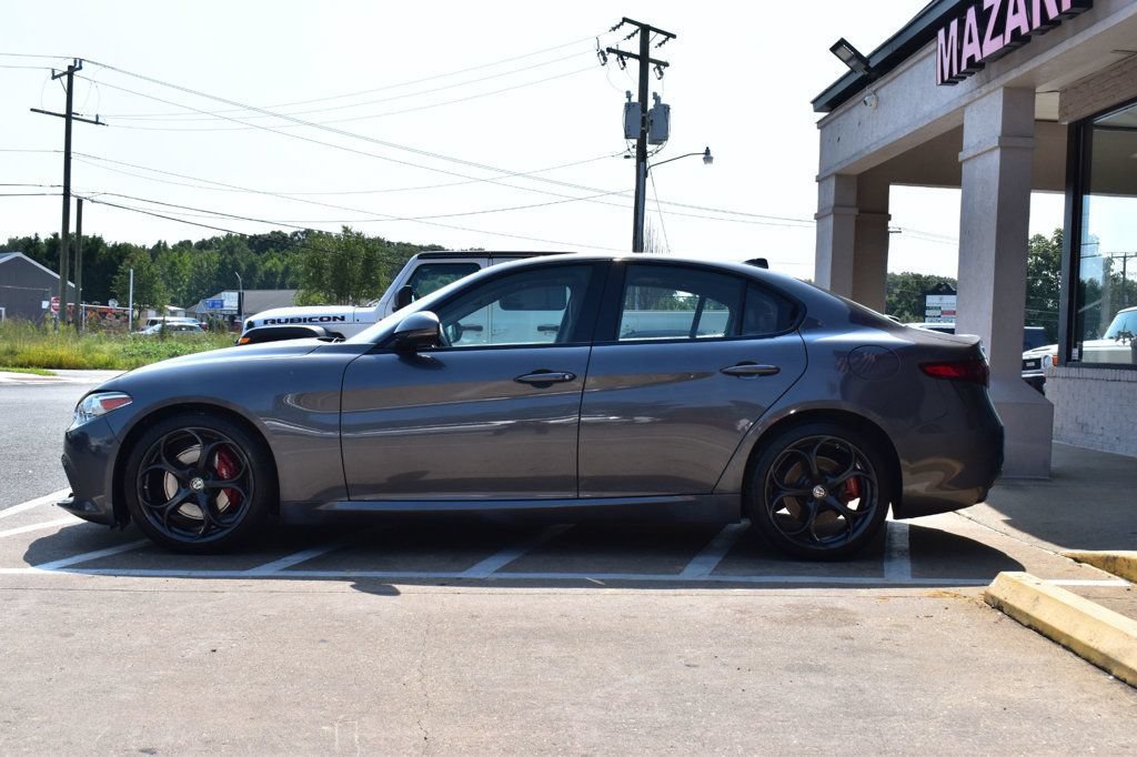 Used 2018 Alfa Romeo Giulia Ti Sport w/ Quick Order Package 22S Sport AWD/4WD image 5