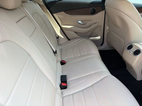 Used 2022 Mercedes-Benz GLC 300 4MATIC image 30