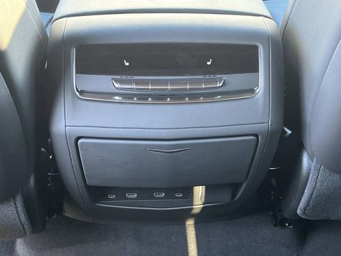 New 2026 Cadillac Escalade Luxury image 18