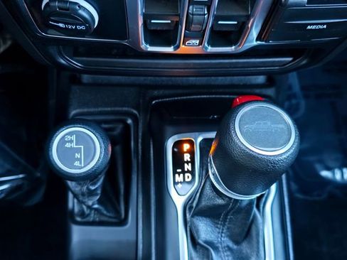 Certified 2023 Jeep Gladiator Sport image 15