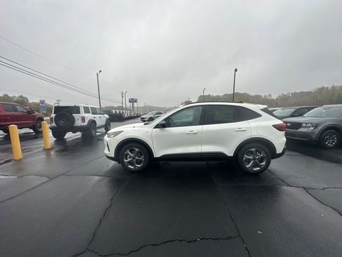 New 2026 Ford Escape ST-Line w/ Tech Pack #1 FWD image 8