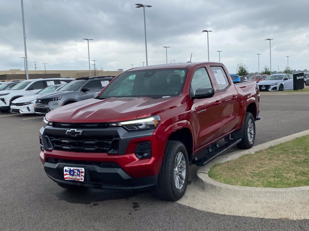 Used 2026 Chevrolet Colorado LT w/ LT Convenience Package RWD image 3