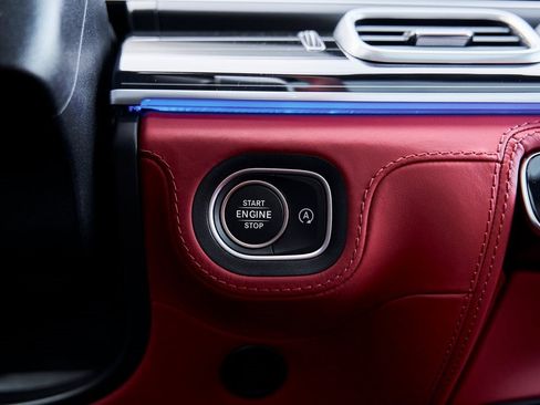 Used 2026 Mercedes-Benz Maybach GLS 600 4MATIC image 82