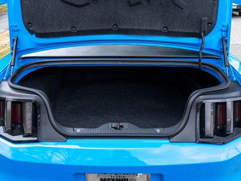 Used 2012 Ford Mustang Shelby GT500 w/ SVT Performance Pkg image 15