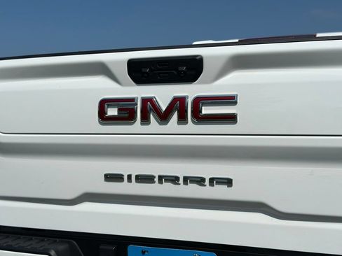 Used 2024 GMC Sierra 2500 AT4 w/ AT4 Premium Plus Package AWD/4WD image 14