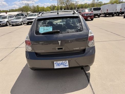 Used 2009 Pontiac Vibe AWD w/ Preferred Package image 6