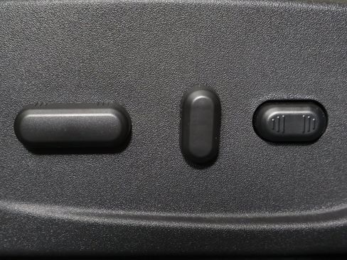 Used 2017 Ford Escape Titanium image 27