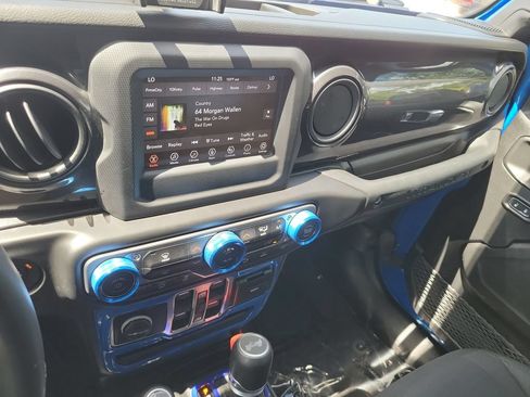 Used 2021 Jeep Wrangler Unlimited Sport AWD/4WD image 14