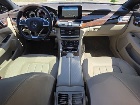 Used 2016 Mercedes-Benz CLS 400 image 5