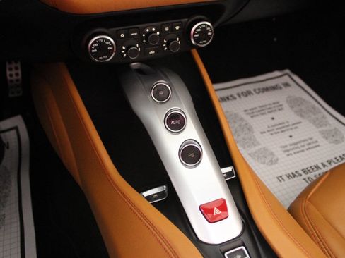 Used 2016 Ferrari California T RWD image 20