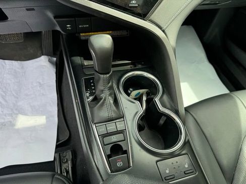 Used 2019 Toyota Camry XSE FWD image 22